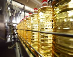  В Минпромторге заявили, что соглашения о ценах на масло и сахар начинают ломать логистику