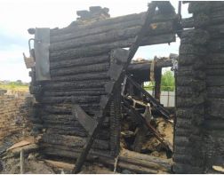 Жительница Пензы сожгла дом бывшего возлюбленного 