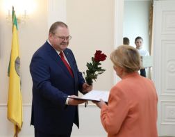 Губернатор вручил пензенцам государственные и региональные награды
