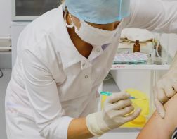 Справки из частных медцентров не дают права на медотвод от прививки