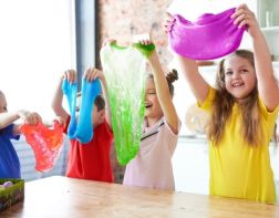Как организовать праздник для ребёнка дома?