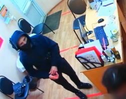 В Пензе разыскивают совершившего разбойное нападение на офис микрофинансовых займов 