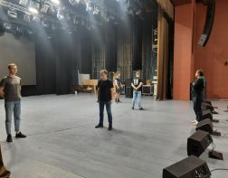 Театр «Кириллица» готовит премьеру спектакля «Бесы»