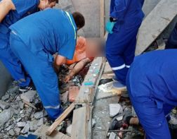 В Пензе два строителя упали со строящегося объекта