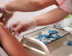 Более 70 тыс пенсионеров сделали прививку от коронавируса