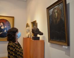 В Картинной галерее открылась выставка «Таинственный мир портрета»