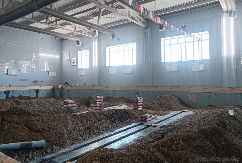 В Пензе в декабре завершат капремонт бассейна «Горизонт»